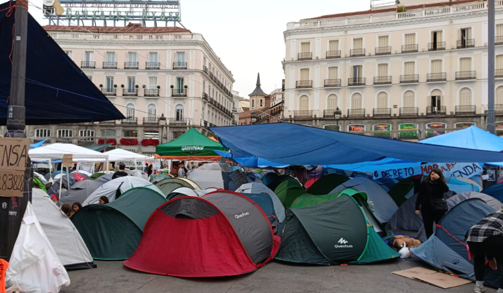 Acampada en la Puerta del Sol para protestar por la situación de la vivienda. Foto: José Calderero de Aldecoa.